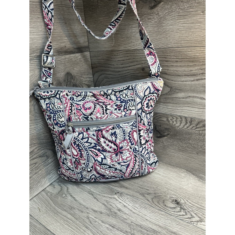 This Is A Grey With Pink Paisley Ver Bradle Shoulder Bag
